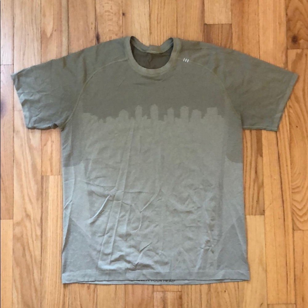 Men’s Lululemon Tee